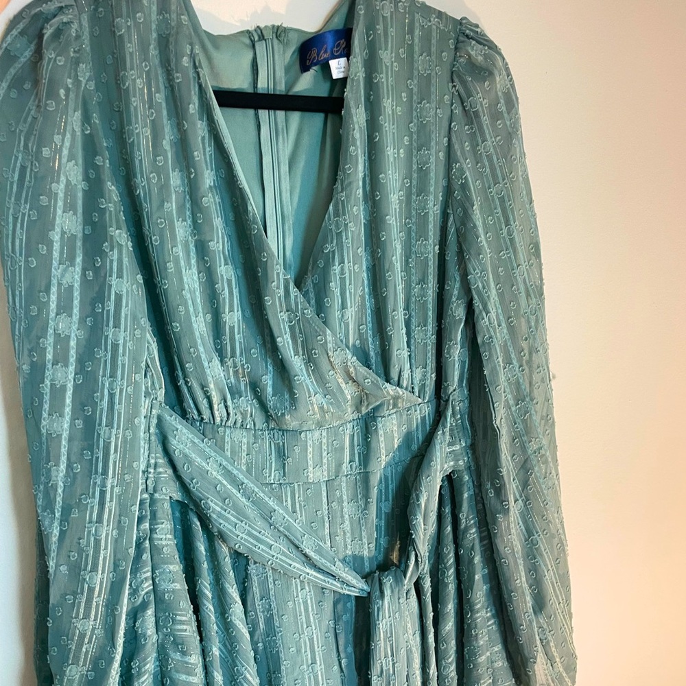 Francesca’s short romper with ties, sage green, large